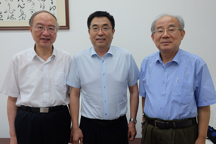 贯彻落实联系制度 省365bet会员登录_怎样获得免费office365_365bet中国客服电话党组成员深入学会调研